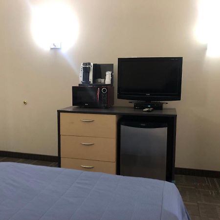 Motel Falcon ブロサード エクステリア 写真