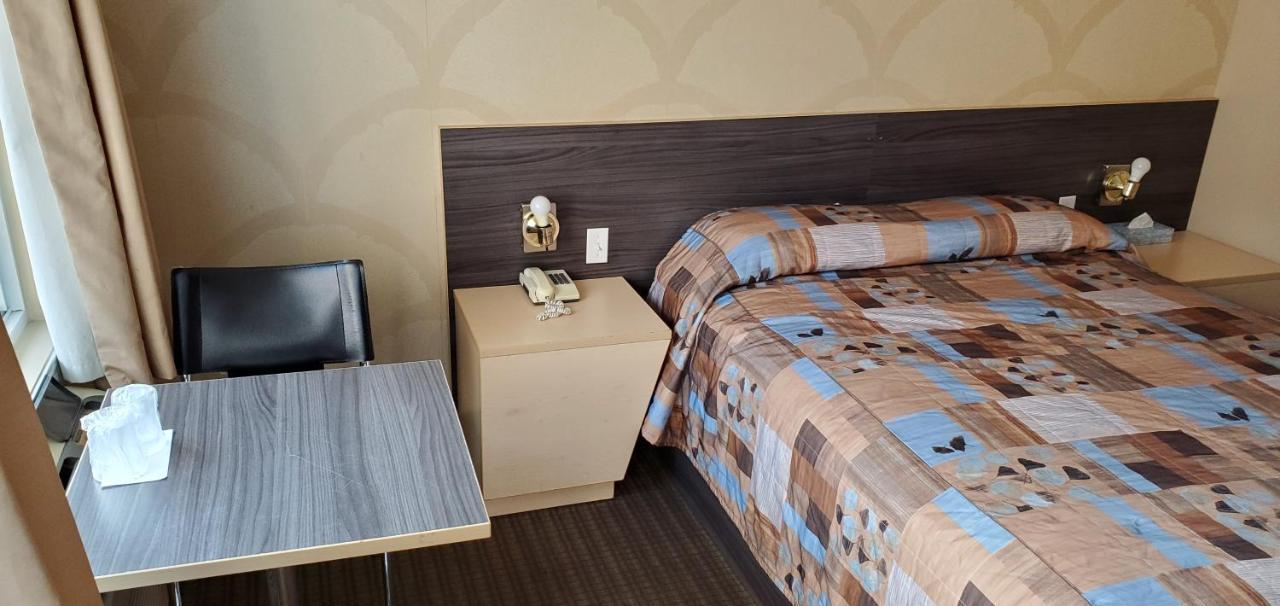 Motel Falcon ブロサード エクステリア 写真