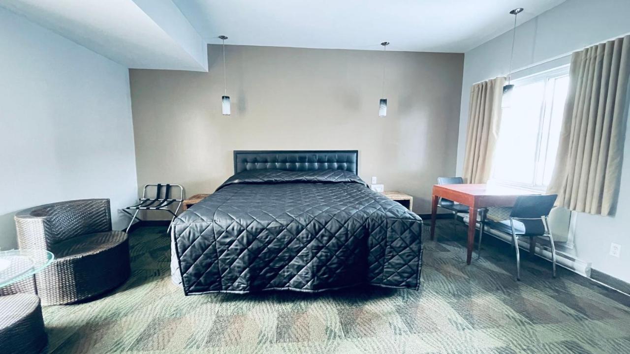 Motel Falcon ブロサード エクステリア 写真