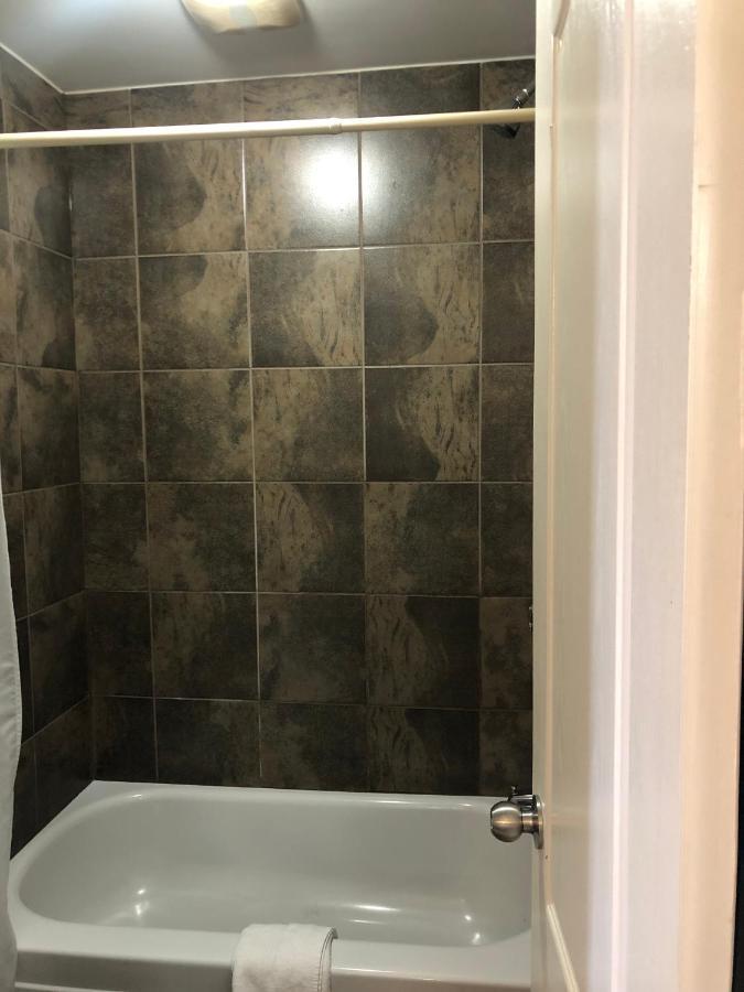 Motel Falcon ブロサード エクステリア 写真
