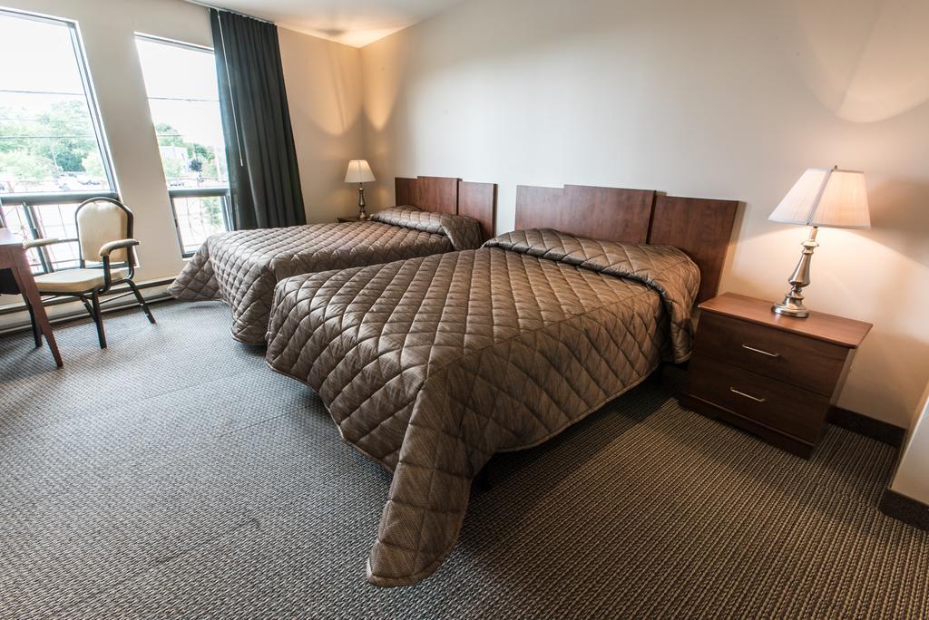 Motel Falcon ブロサード 部屋 写真