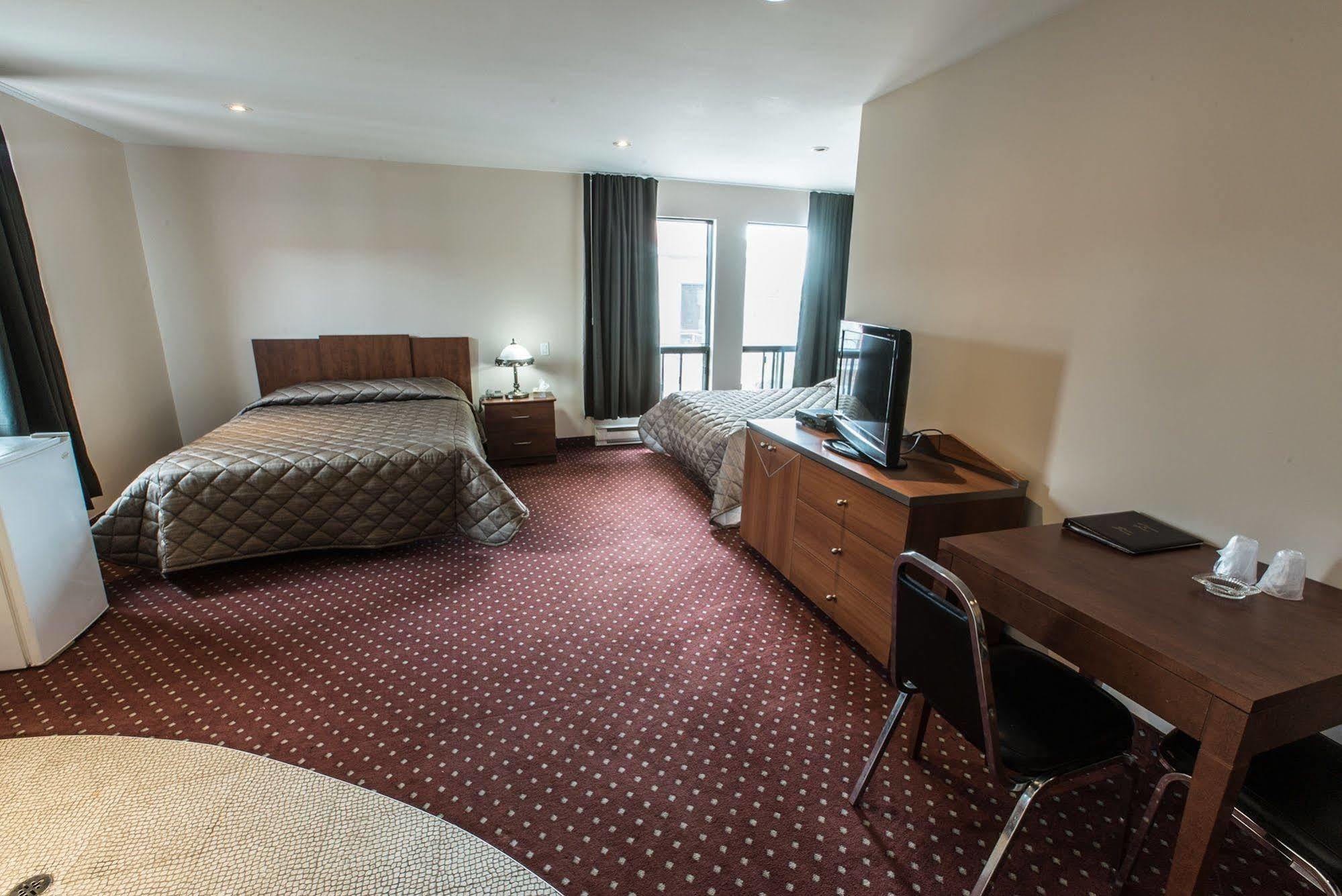 Motel Falcon ブロサード エクステリア 写真