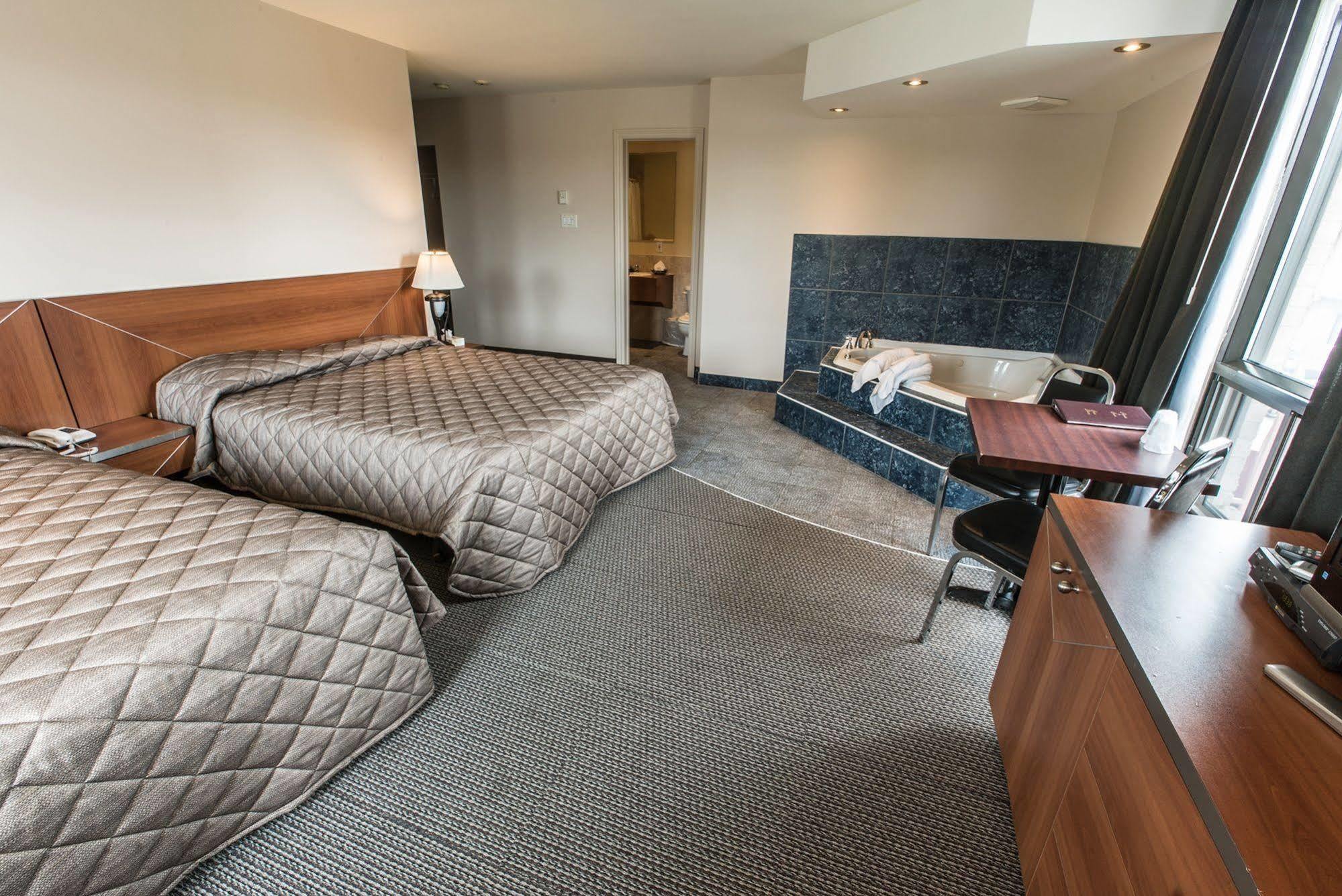 Motel Falcon ブロサード エクステリア 写真